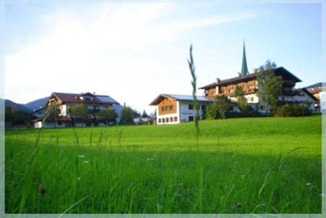 Hôtel Gasthof Ascherwirt à Brandenberg Extérieur photo